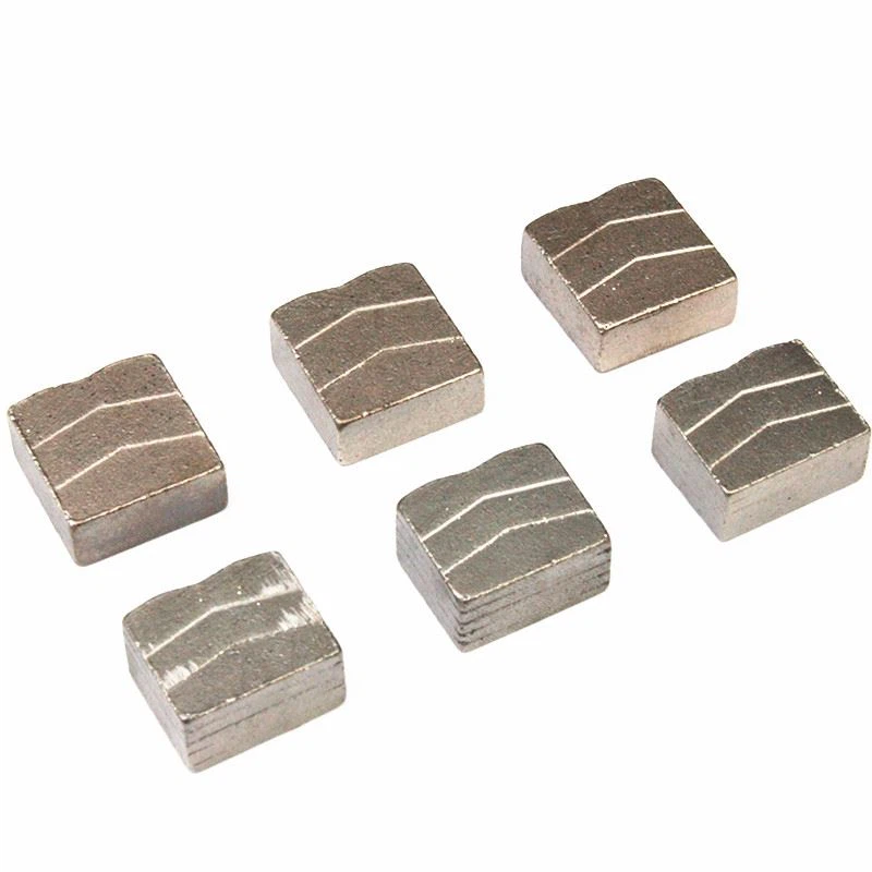 Diamante Segmento M Forma Cónica